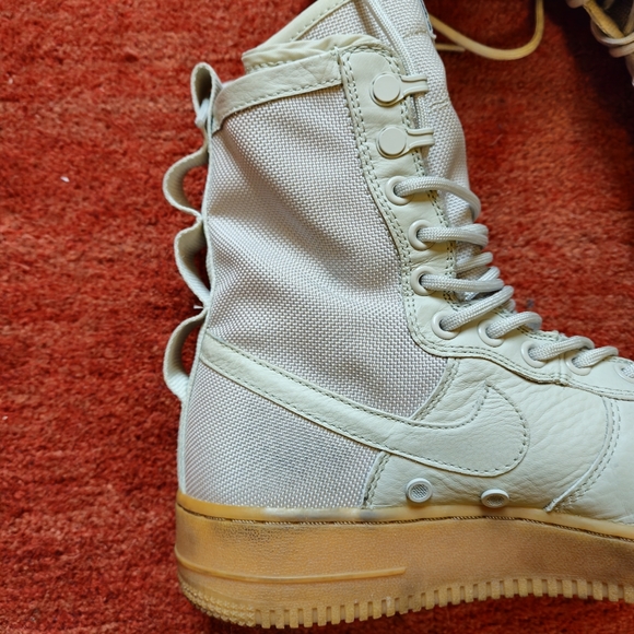 Nike SF Air Force 1 High Light Bone Gum Button Sneakers Shoes Women's Size 9.5 - Picture 8 of 12